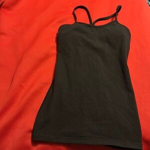 Lululemon black Tank Top built in bra size 2 new